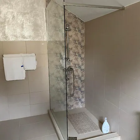 Guest house Pensiunea Floris 3*